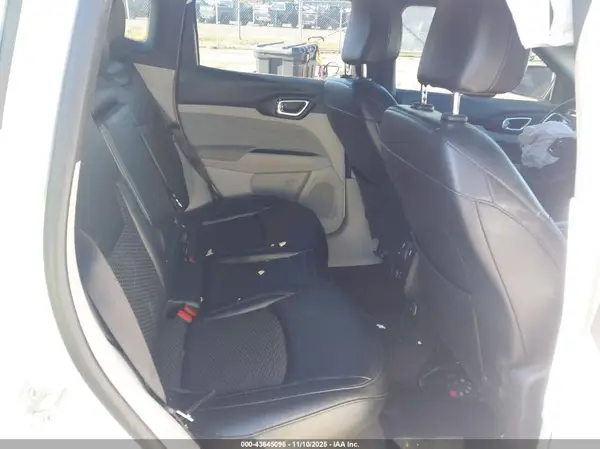 3C4NJDBN0PT520859 2023 JEEP COMPASS - Image 8