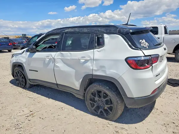 3C4NJDBN0PT521719 2023 JEEP COMPASS - Image 2