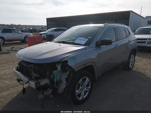3C4NJDBN0PT530968 2023 JEEP COMPASS - Image 2