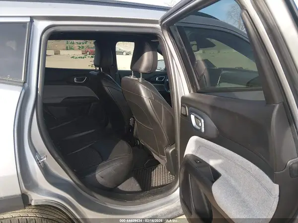 3C4NJDBN0PT530968 2023 JEEP COMPASS - Image 8