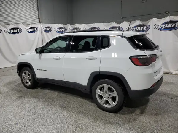 3C4NJDBN0PT562108 2023 JEEP COMPASS - Image 2