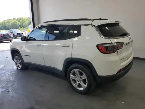 3C4NJDBN0RT111456 2024 JEEP COMPASS - Image 2