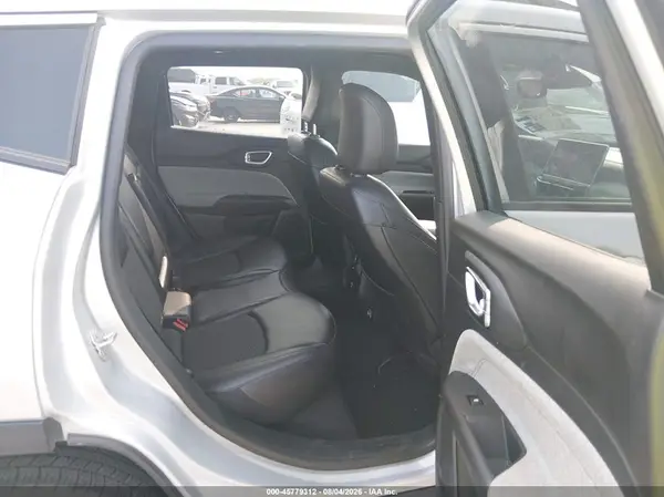 3C4NJDBN0RT117192 2024 JEEP COMPASS - Image 8