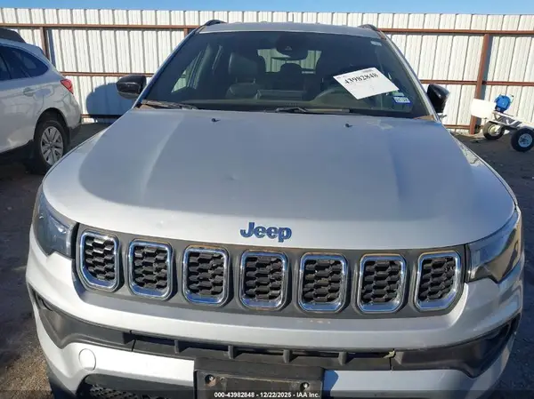 2024 JEEP COMPASS auction photo 6