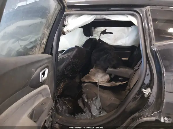 3C4NJDBN0RT124305 2024 JEEP COMPASS - Image 8