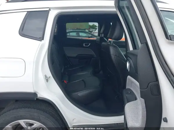 3C4NJDBN0RT124465 2024 JEEP COMPASS - Image 8