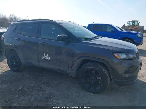 3C4NJDBN0RT127527 2024 JEEP COMPASS - Image 1