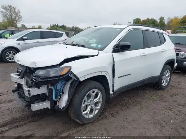 3C4NJDBN0RT160916 2024 JEEP COMPASS - Image 2