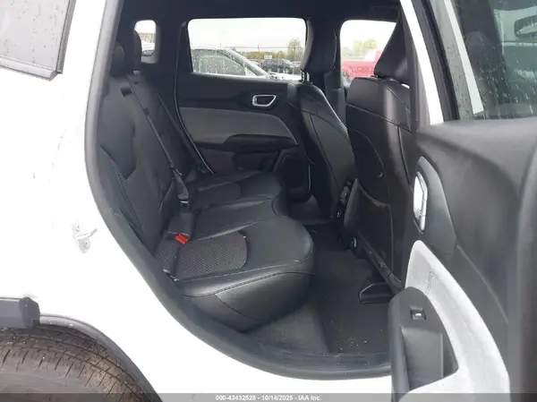 3C4NJDBN0RT160916 2024 JEEP COMPASS - Image 8