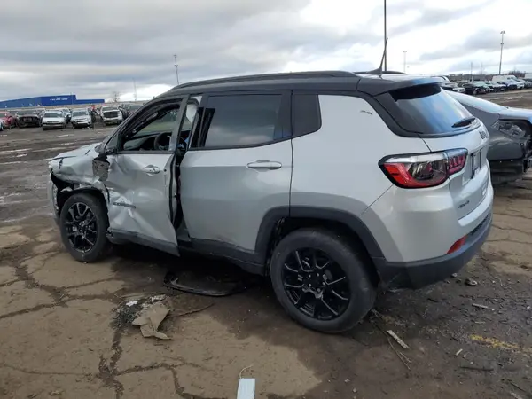 3C4NJDBN0RT166697 2024 JEEP COMPASS - Image 2