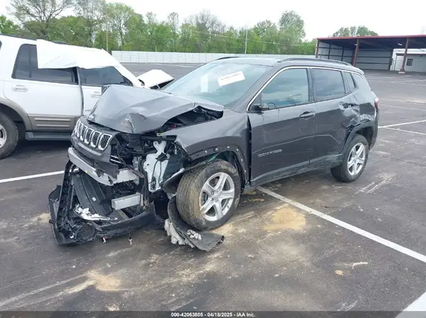 3C4NJDBN0RT581776 2024 JEEP COMPASS - Image 2