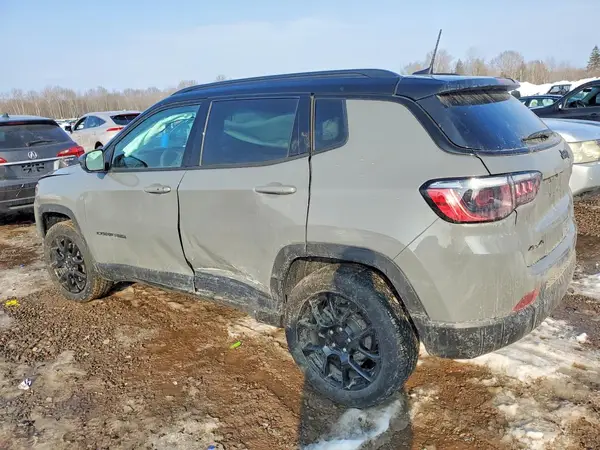 3C4NJDBN0RT599999 2024 JEEP COMPASS - Image 2