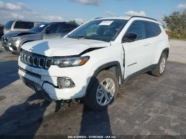 3C4NJDBN0RT604330 2024 JEEP COMPASS - Image 2