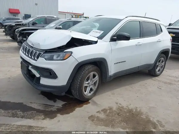 3C4NJDBN0RT607275 2024 JEEP COMPASS - Image 2