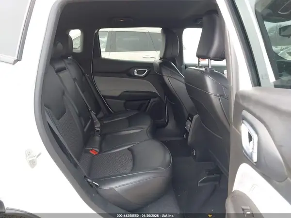 3C4NJDBN0RT607275 2024 JEEP COMPASS - Image 8