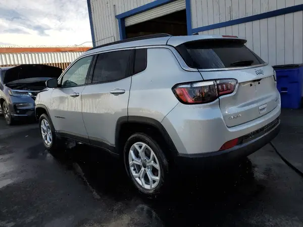 3C4NJDBN0ST547486 2025 JEEP COMPASS - Image 2