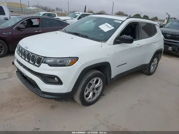 3C4NJDBN0ST569939 2025 JEEP COMPASS - Image 2