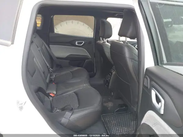 3C4NJDBN0ST569939 2025 JEEP COMPASS - Image 8