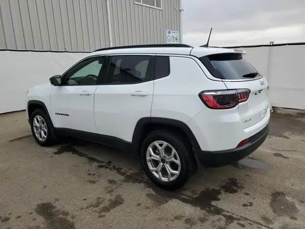 3C4NJDBN0ST570783 2025 JEEP COMPASS - Image 2