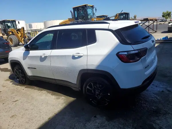 3C4NJDBN0ST623854 2025 JEEP COMPASS - Image 2