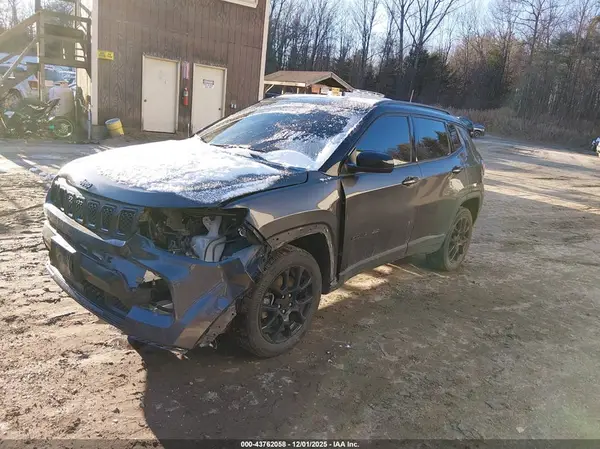 3C4NJDBN1PT512575 2023 JEEP COMPASS - Image 2