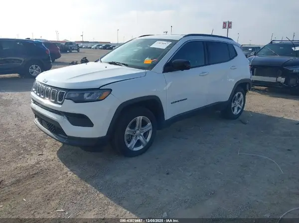 3C4NJDBN1PT523723 2023 JEEP COMPASS - Image 2
