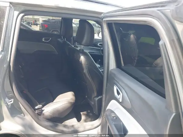 3C4NJDBN1PT546242 2023 JEEP COMPASS - Image 8