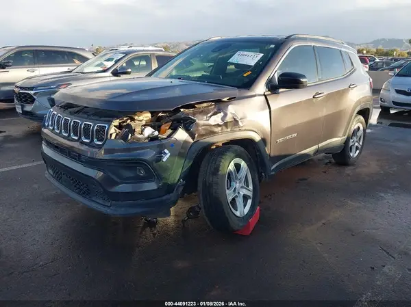 3C4NJDBN1PT562764 2023 JEEP COMPASS - Image 2