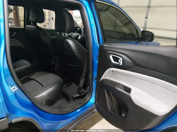 3C4NJDBN1PT563283 2023 JEEP COMPASS - Image 8
