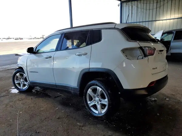 3C4NJDBN1PT566989 2023 JEEP COMPASS - Image 2