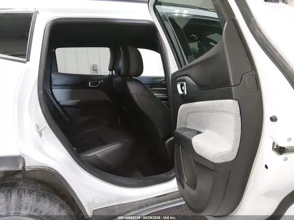 3C4NJDBN1RT100823 2024 JEEP COMPASS - Image 8
