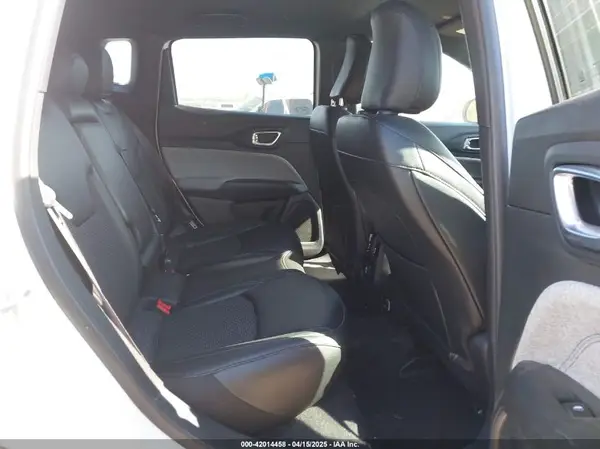 3C4NJDBN1RT109571 2024 JEEP COMPASS - Image 8