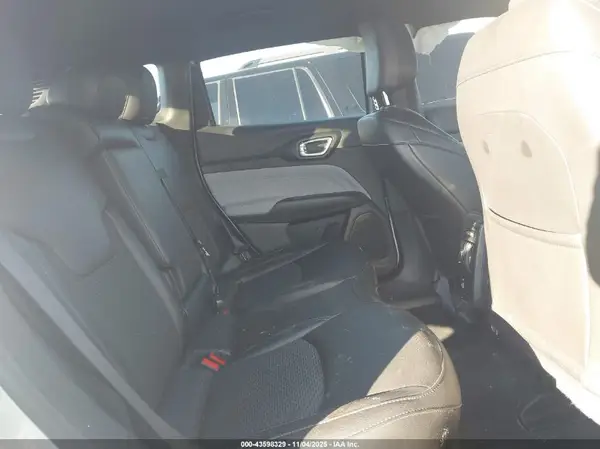 3C4NJDBN1RT115645 2024 JEEP COMPASS - Image 8