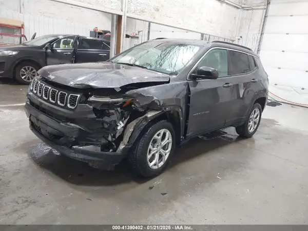 3C4NJDBN1RT116956 2024 JEEP COMPASS - Image 2