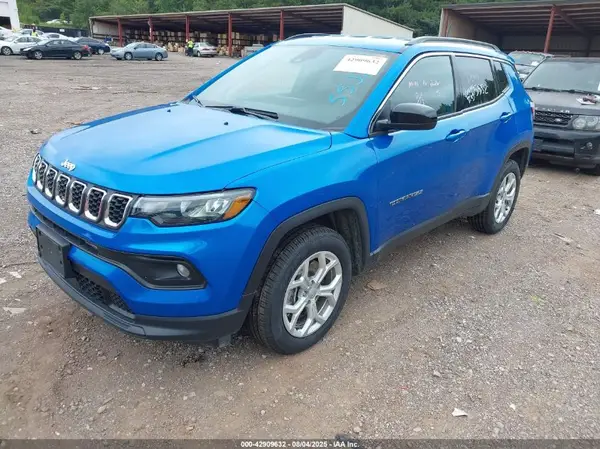 3C4NJDBN1RT117301 2024 JEEP COMPASS - Image 2