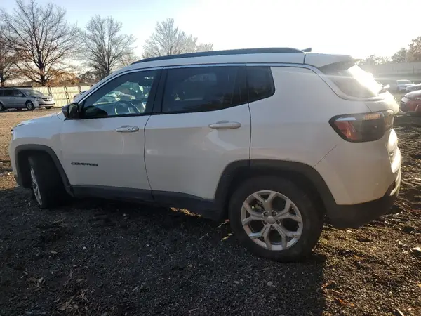 3C4NJDBN1RT138679 2024 JEEP COMPASS - Image 2