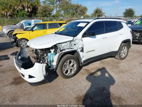 3C4NJDBN1RT158463 2024 JEEP COMPASS - Image 2