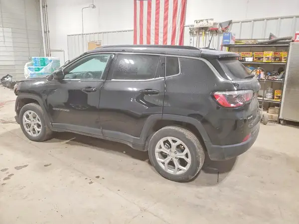 3C4NJDBN1RT175599 2024 JEEP COMPASS - Image 2