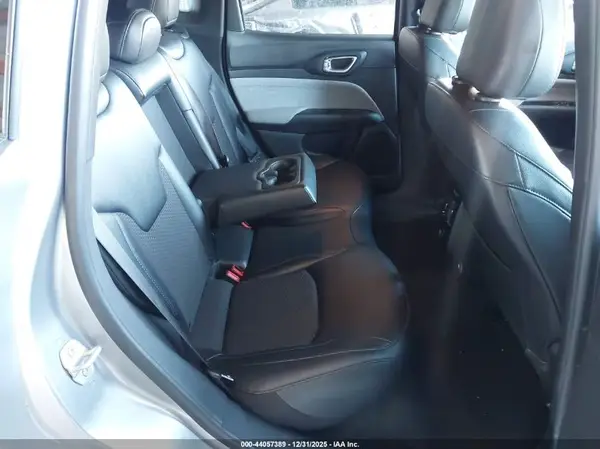 3C4NJDBN1RT605986 2024 JEEP COMPASS - Image 8