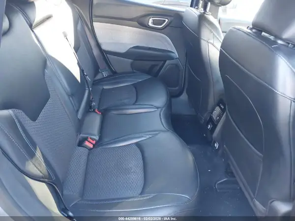 3C4NJDBN1RT607043 2024 JEEP COMPASS - Image 8