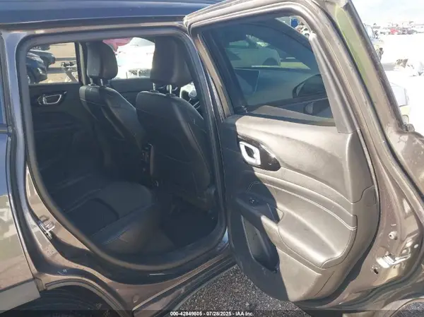 3C4NJDBN1RT612632 2024 JEEP COMPASS - Image 8