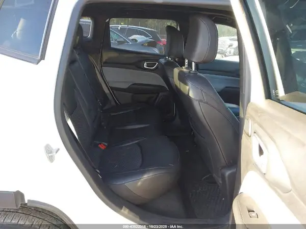 3C4NJDBN1ST547173 2025 JEEP COMPASS - Image 8