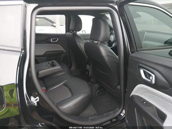 3C4NJDBN1ST604245 2025 JEEP COMPASS - Image 8
