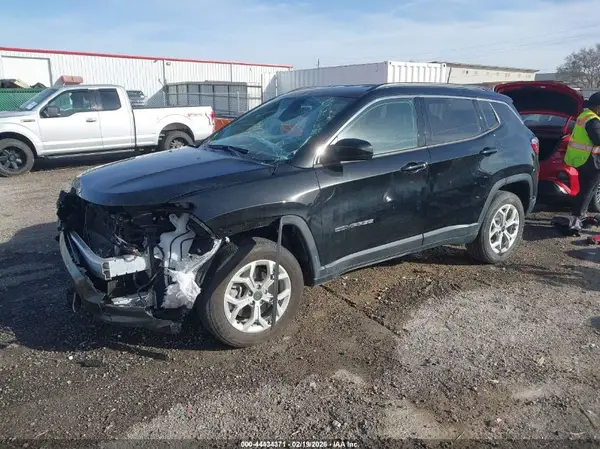 3C4NJDBN1ST610420 2025 JEEP COMPASS - Image 2