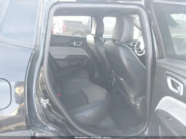 3C4NJDBN1ST610420 2025 JEEP COMPASS - Image 8