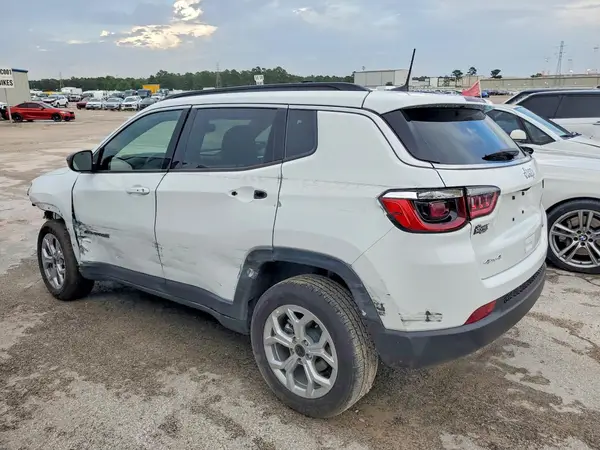 3C4NJDBN1TT189459 2026 JEEP COMPASS - Image 2