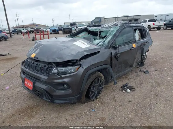 3C4NJDBN2PT503268 2023 JEEP COMPASS - Image 2