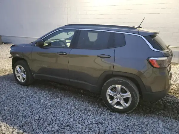 3C4NJDBN2PT513055 2023 JEEP COMPASS - Image 2