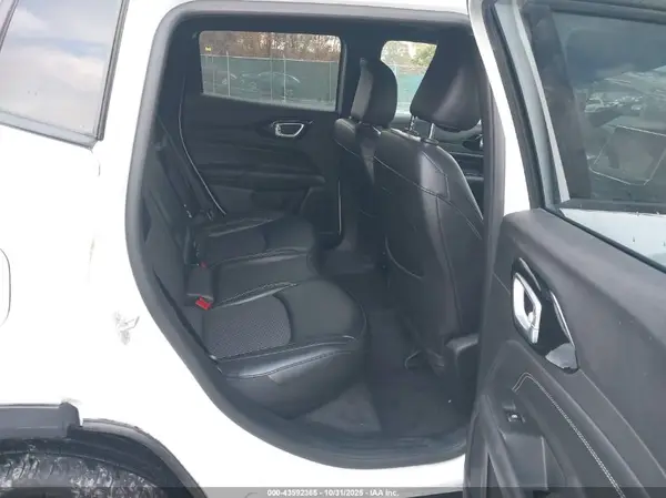 3C4NJDBN2PT531684 2023 JEEP COMPASS - Image 8