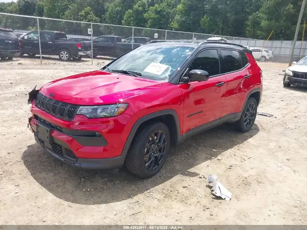 3C4NJDBN2PT534472 2023 JEEP COMPASS - Image 2